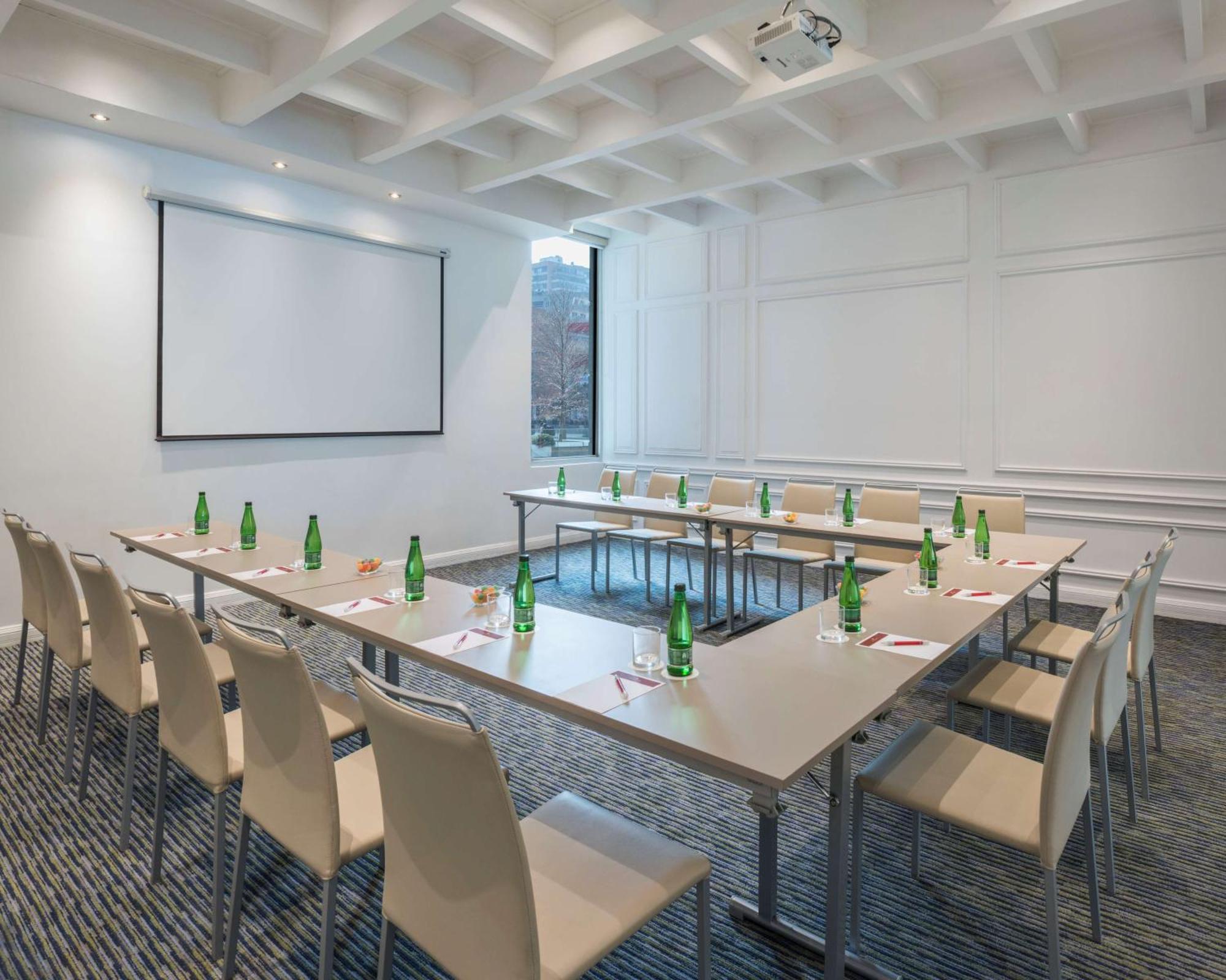 Nh Collection Plaza Santiago Ξενοδοχείο Εξωτερικό φωτογραφία Meeting room
